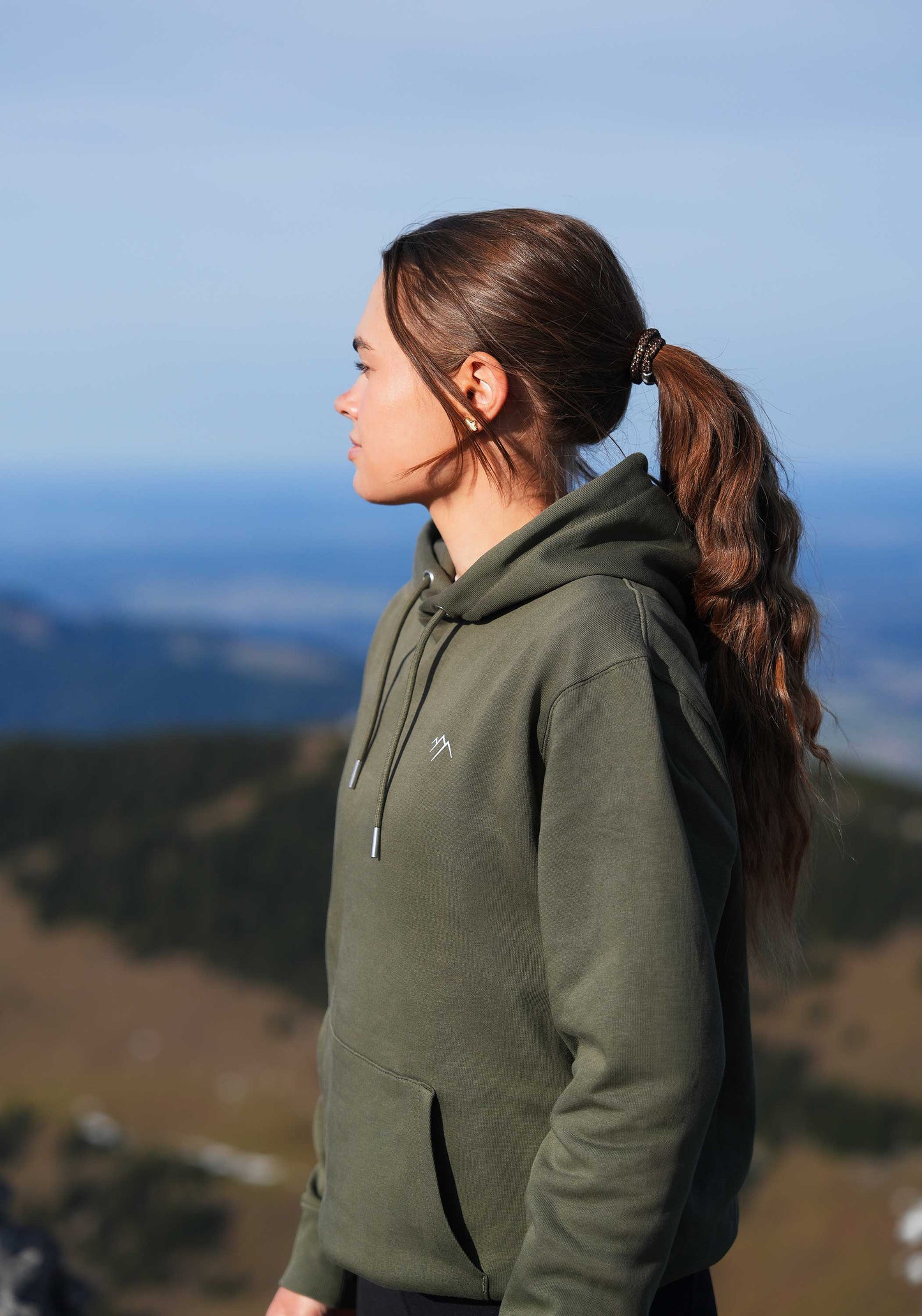 khaki green|green